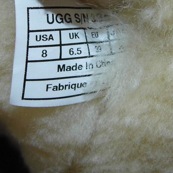 UGG Classic Short Sparkle Reversible Sequin Silver/Champagne Boots Womens Size 8 - Picture 8 of 8